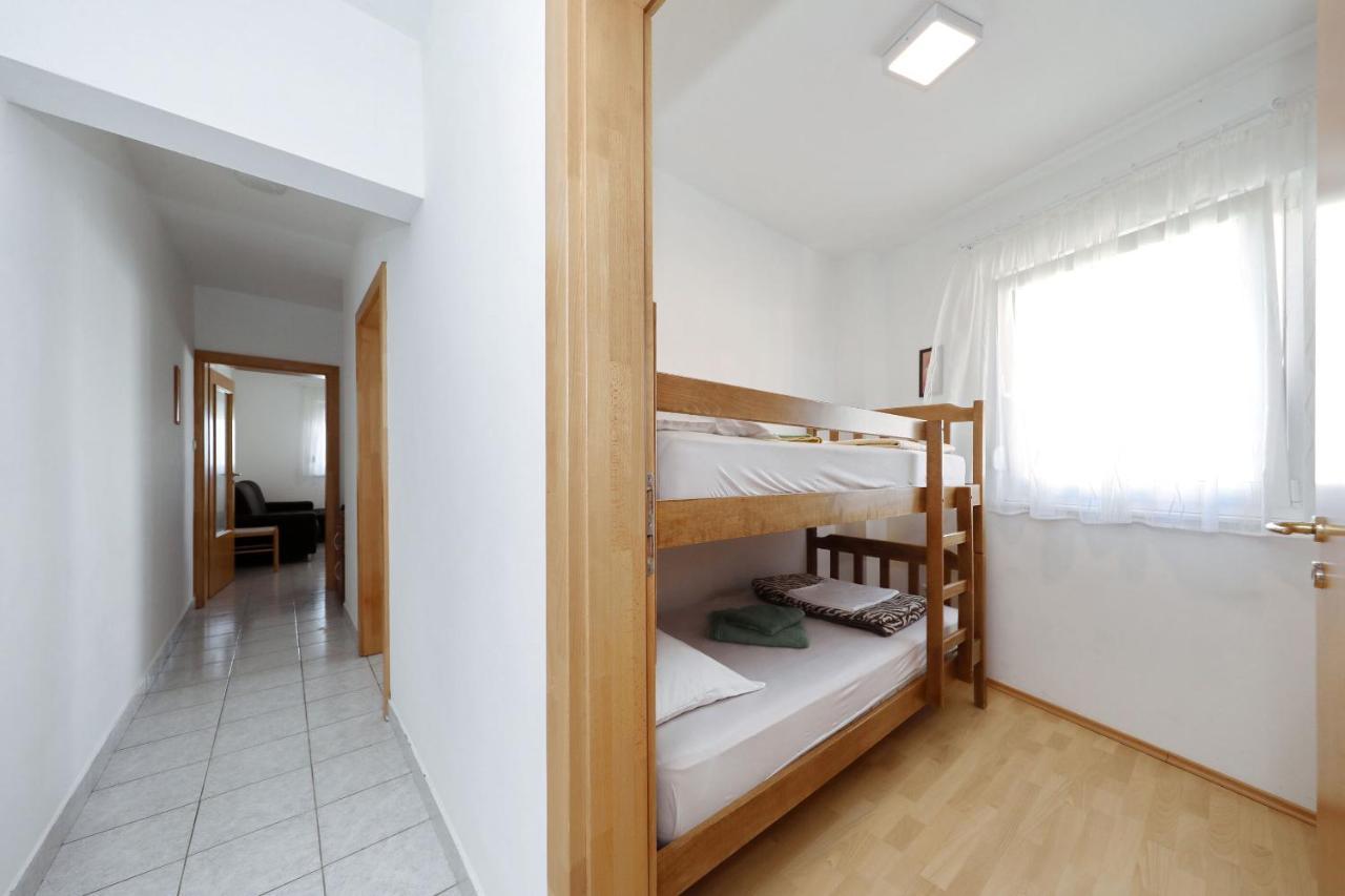Apartment Alexa ตูรันญ์ ภายนอก รูปภาพ